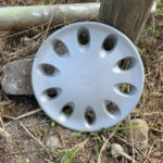 トヨタのホイールキャップ落ちています。